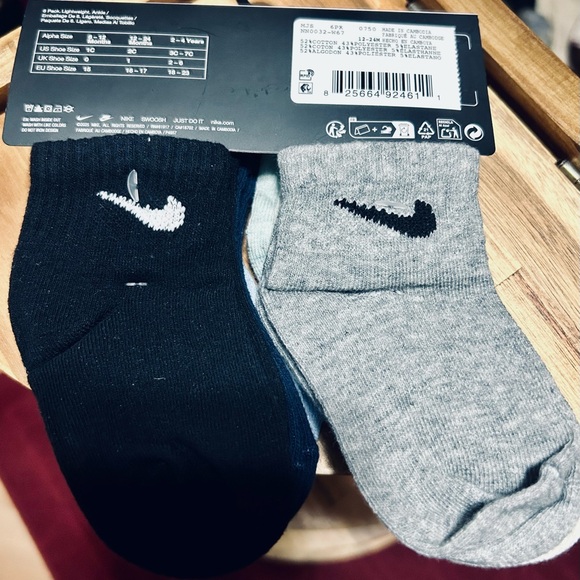 Nike 6-Pack Infant Ankle Socks - Blue, Green, Black - Picture 2 of 2